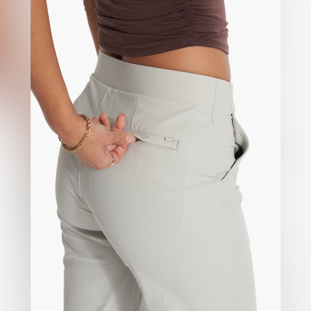 NWT Vuori Womens Meta Wideleg VersaLife™ Pant in Vapor - Picture 6 of 9